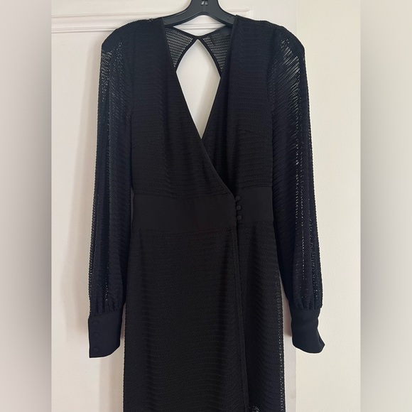 Elegant Long Black H&M Maxi Dress - Picture 5 of 6